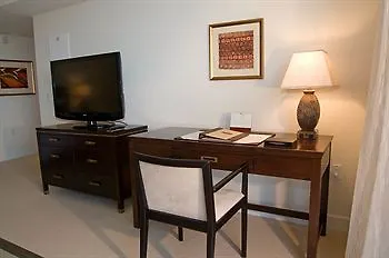 Jet Luxury At The Trump Waikiki Oahu