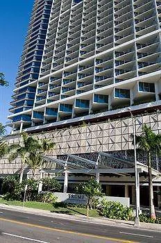 Jet Luxury At The Trump Waikiki Oahu 5*,  米国