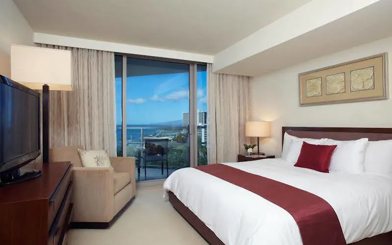 Jet Luxury At The Trump Waikiki Oahu 米国