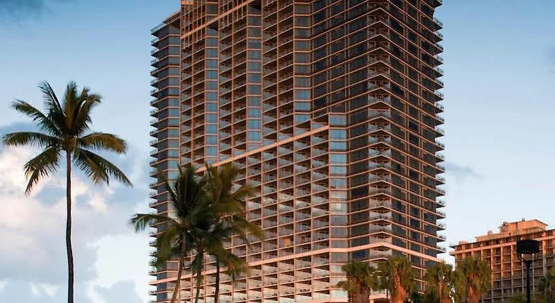 Jet Luxury At The Trump Waikiki Oahu