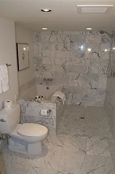 Hotel Jet Luxury At The Trump Waikiki Oahu