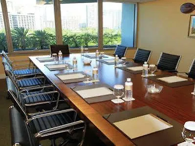 Jet Luxury At The Trump Waikiki Oahu