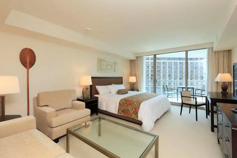 Jet Luxury At The Trump Waikiki Oahu Hotel