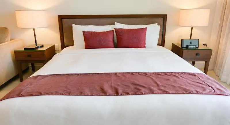 Jet Luxury At The Trump Waikiki Oahu 5*,